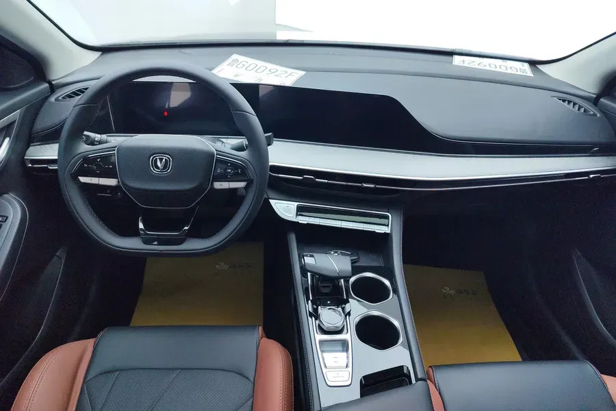 2024 ChangAn Eado 1.4T 160HP L4 7DCT,autocango,china used car exporter,china ev exporter,chinese used car exporter,chinese used ev exporter