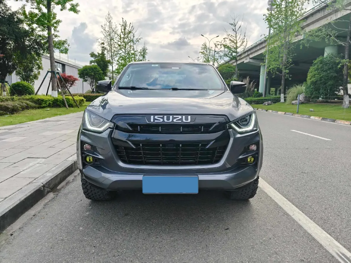 2021 Isuzu D-MAX 1.9T 163HP L4 6AT,autocango,china used car exporter,china ev exporter,chinese used car exporter,chinese used ev exporter
