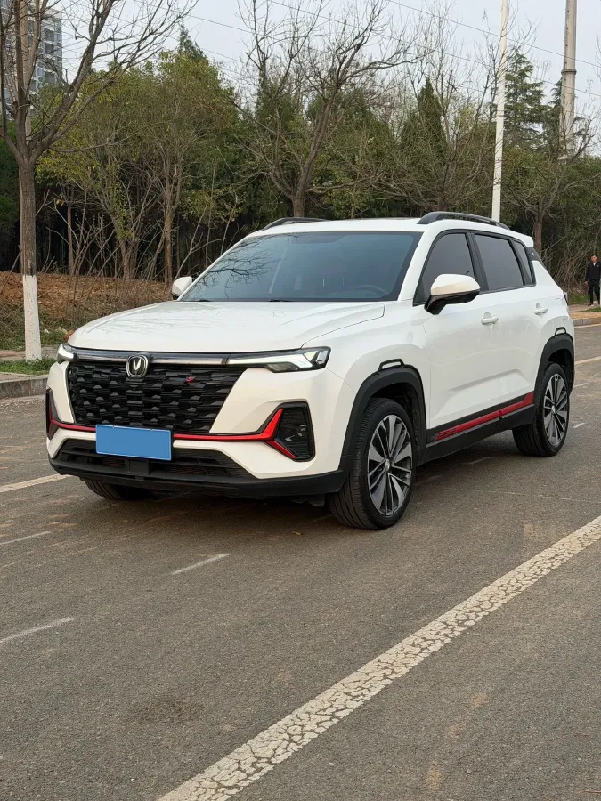 2023 ChangAn CS35 Plus 1.4T 160HP L4 7DCT,autocango,china used car exporter,china ev exporter,chinese used car exporter,chinese used ev exporter