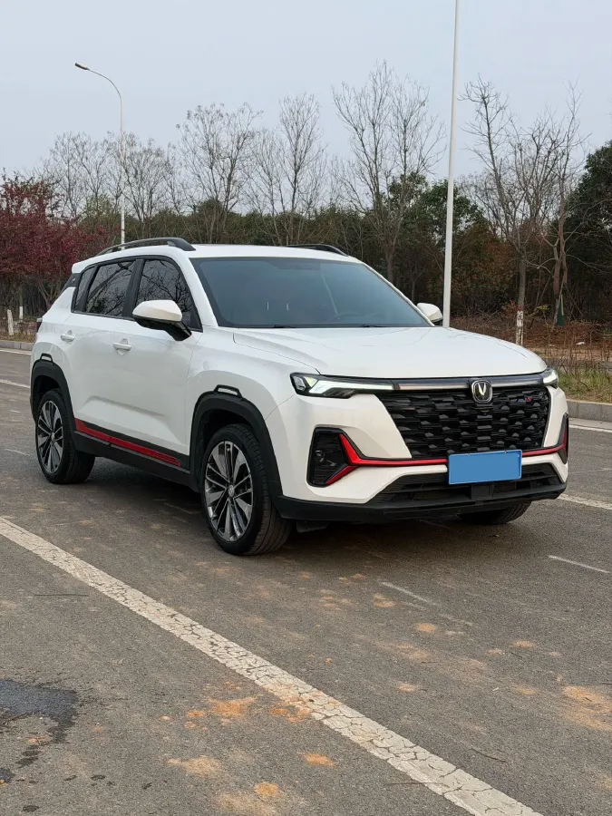 2023 ChangAn CS35 Plus 1.4T 160HP L4 7DCT,autocango,china used car exporter,china ev exporter,chinese used car exporter,chinese used ev exporter