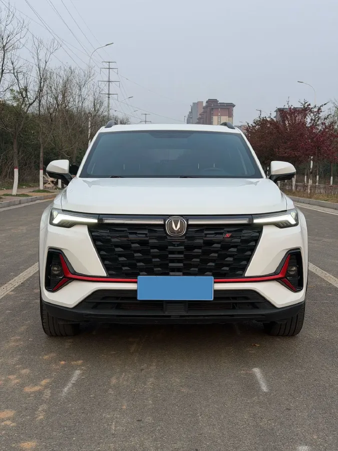 2023 ChangAn CS35 Plus 1.4T 160HP L4 7DCT,autocango,china used car exporter,china ev exporter,chinese used car exporter,chinese used ev exporter