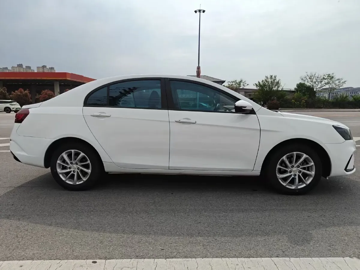 2021 BaoJun 530 1.5T 147HP L4 CVT,autocango,china used car exporter,china ev exporter,chinese used car exporter,chinese used ev exporter