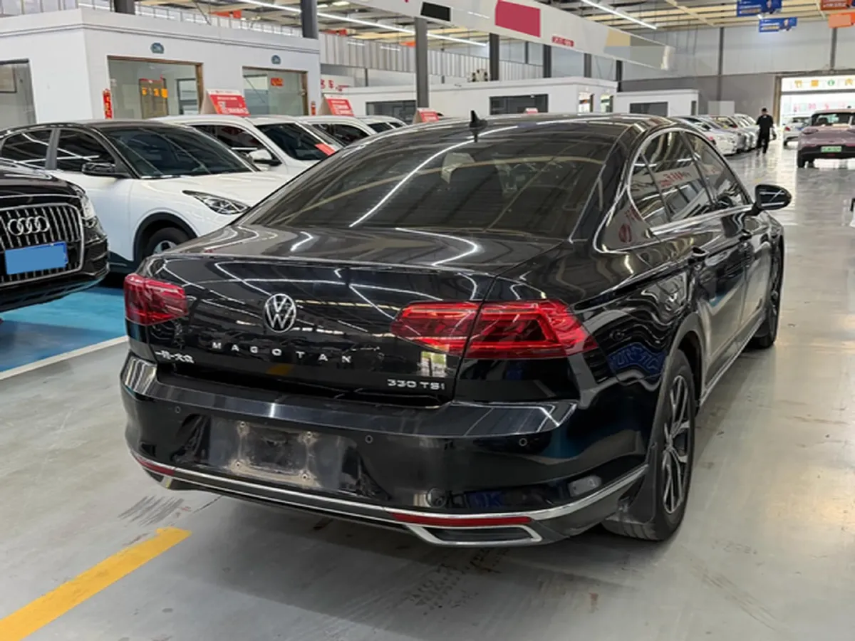 2020 Volkswagen Magotan 2.0T 186HP L4 7DCT,autocango,china used car exporter,china ev exporter,chinese used car exporter,chinese used ev exporter