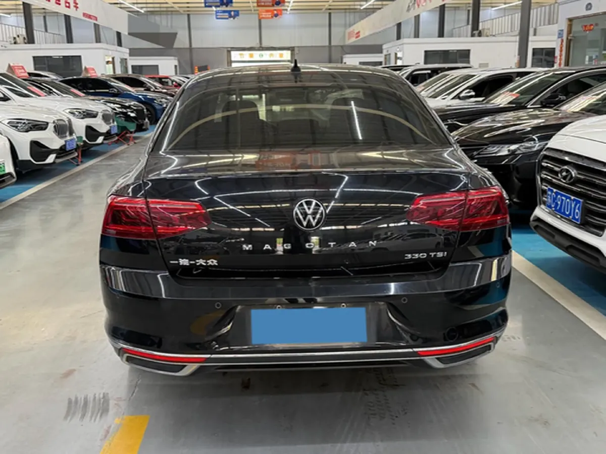 2020 Volkswagen Magotan 2.0T 186HP L4 7DCT,autocango,china used car exporter,china ev exporter,chinese used car exporter,chinese used ev exporter