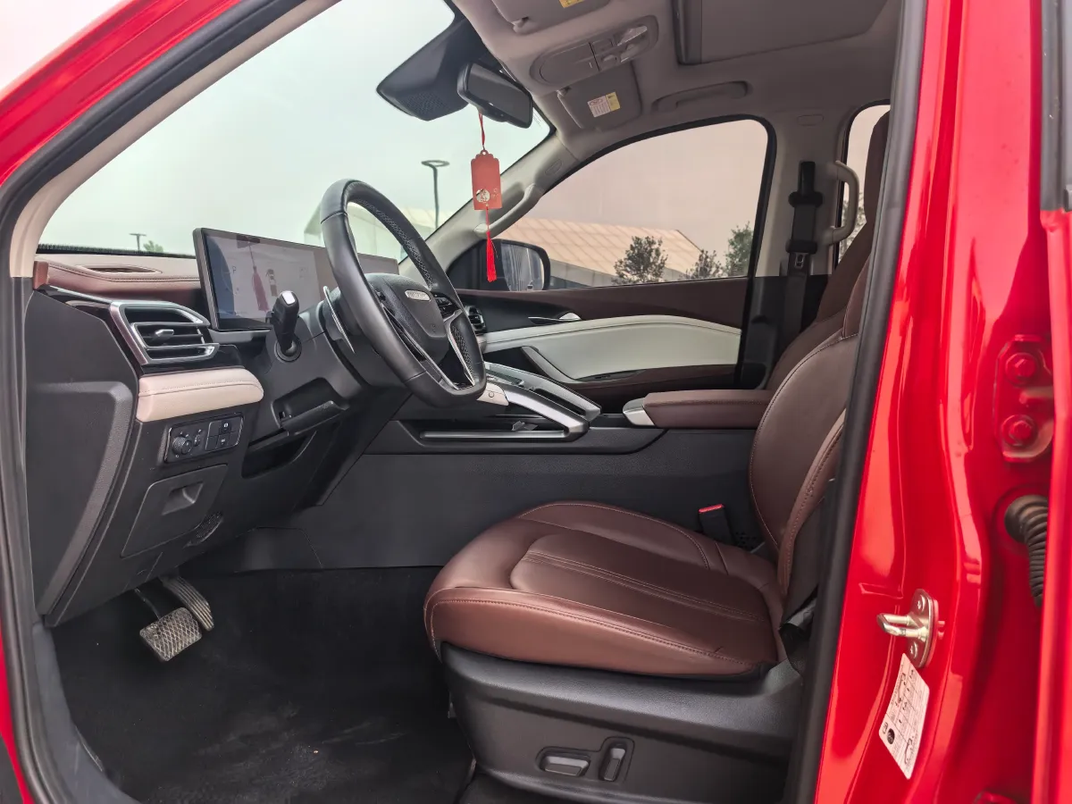 2023 MAXUS Interstellar 2.0T 218HP L4 8AT,autocango,china used car exporter,china ev exporter,chinese used car exporter,chinese used ev exporter