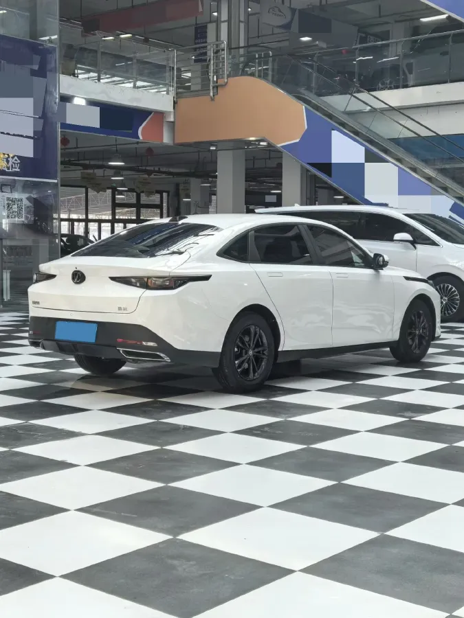 2023 ChangAn Lamore 1.5T 170HP L4 7DCT,autocango,china used car exporter,china ev exporter,chinese used car exporter,chinese used ev exporter