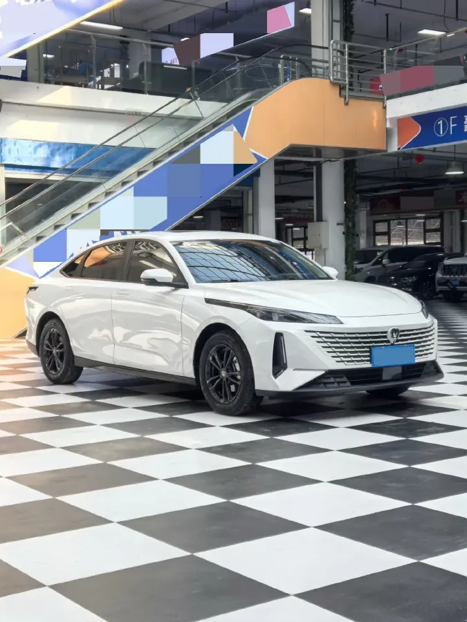 2023 ChangAn Lamore 1.5T 170HP L4 7DCT,autocango,china used car exporter,china ev exporter,chinese used car exporter,chinese used ev exporter