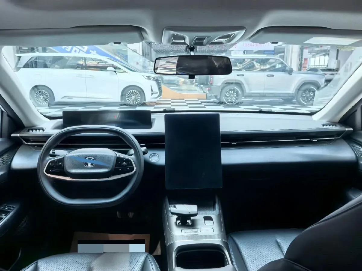 2023 ChangAn Lamore 1.5T 170HP L4 7DCT,autocango,china used car exporter,china ev exporter,chinese used car exporter,chinese used ev exporter