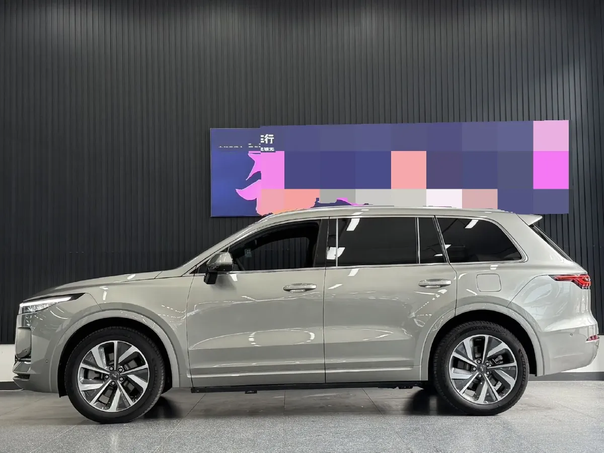 2021 Li ONE Range Extended 131HP REEV 40.5KWH,autocango,china used car exporter,china ev exporter,chinese used car exporter,chinese used ev exporter