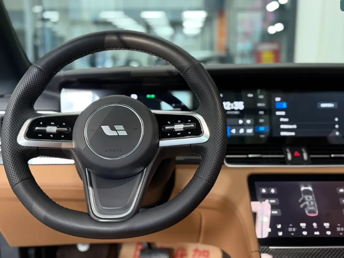 2021 Li ONE Range Extended 131HP REEV 40.5KWH,autocango,china used car exporter,china ev exporter,chinese used car exporter,chinese used ev exporter