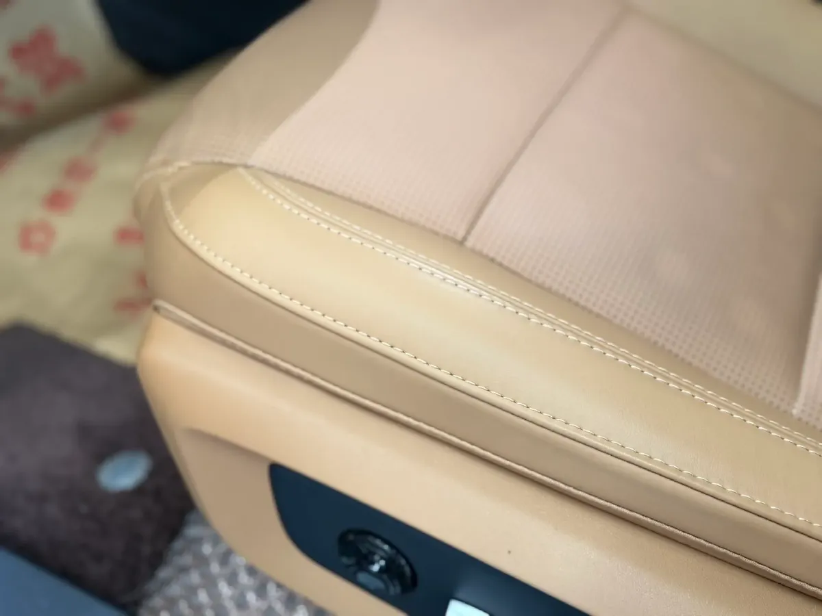 2021 Li ONE Range Extended 131HP REEV 40.5KWH,autocango,china used car exporter,china ev exporter,chinese used car exporter,chinese used ev exporter