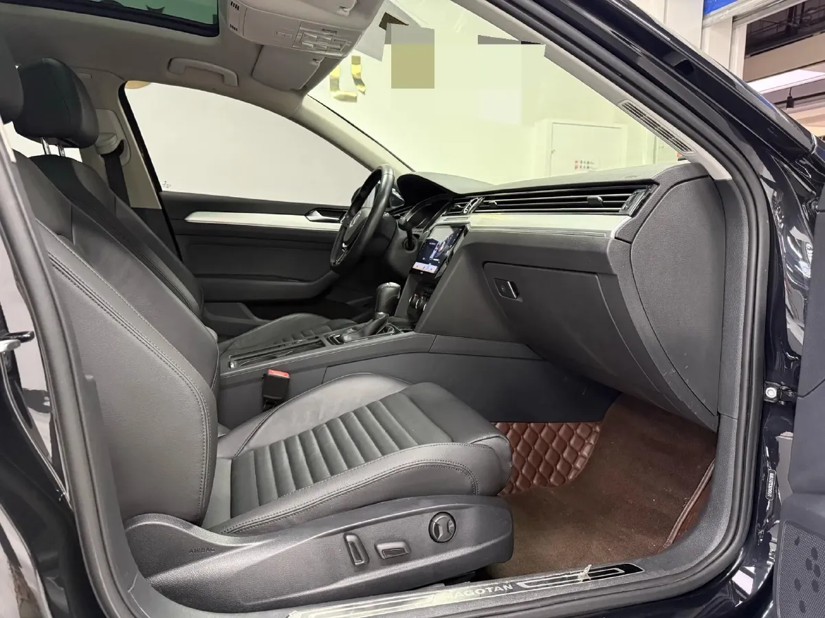 2018 Volkswagen Magotan 1.8T 180HP L4 7DCT,autocango,china used car exporter,china ev exporter,chinese used car exporter,chinese used ev exporter