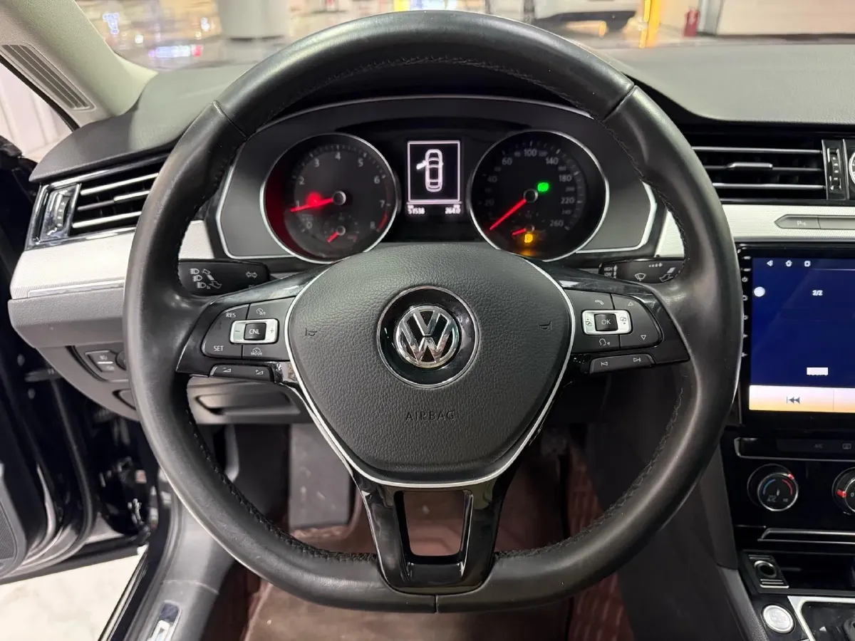 2018 Volkswagen Magotan 1.8T 180HP L4 7DCT,autocango,china used car exporter,china ev exporter,chinese used car exporter,chinese used ev exporter