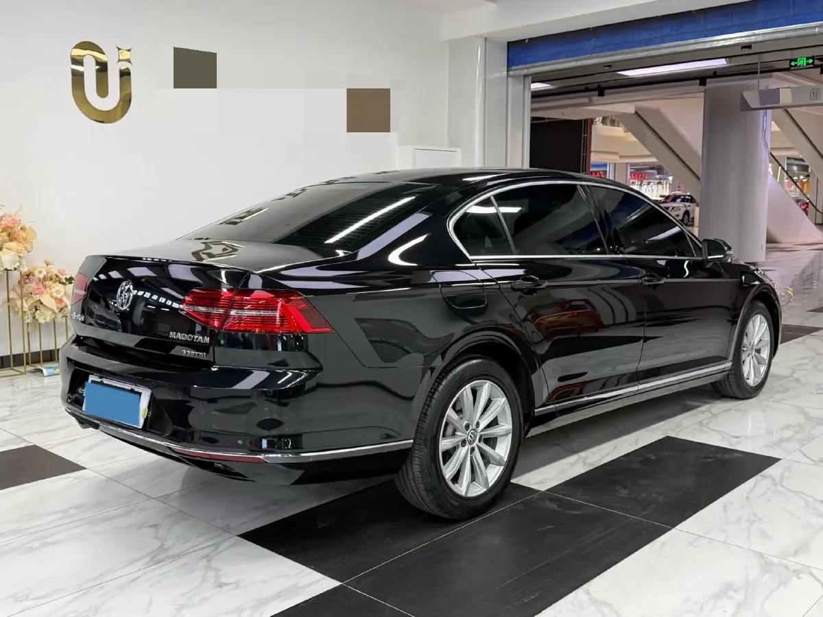 2018 Volkswagen Magotan 1.8T 180HP L4 7DCT,autocango,china used car exporter,china ev exporter,chinese used car exporter,chinese used ev exporter