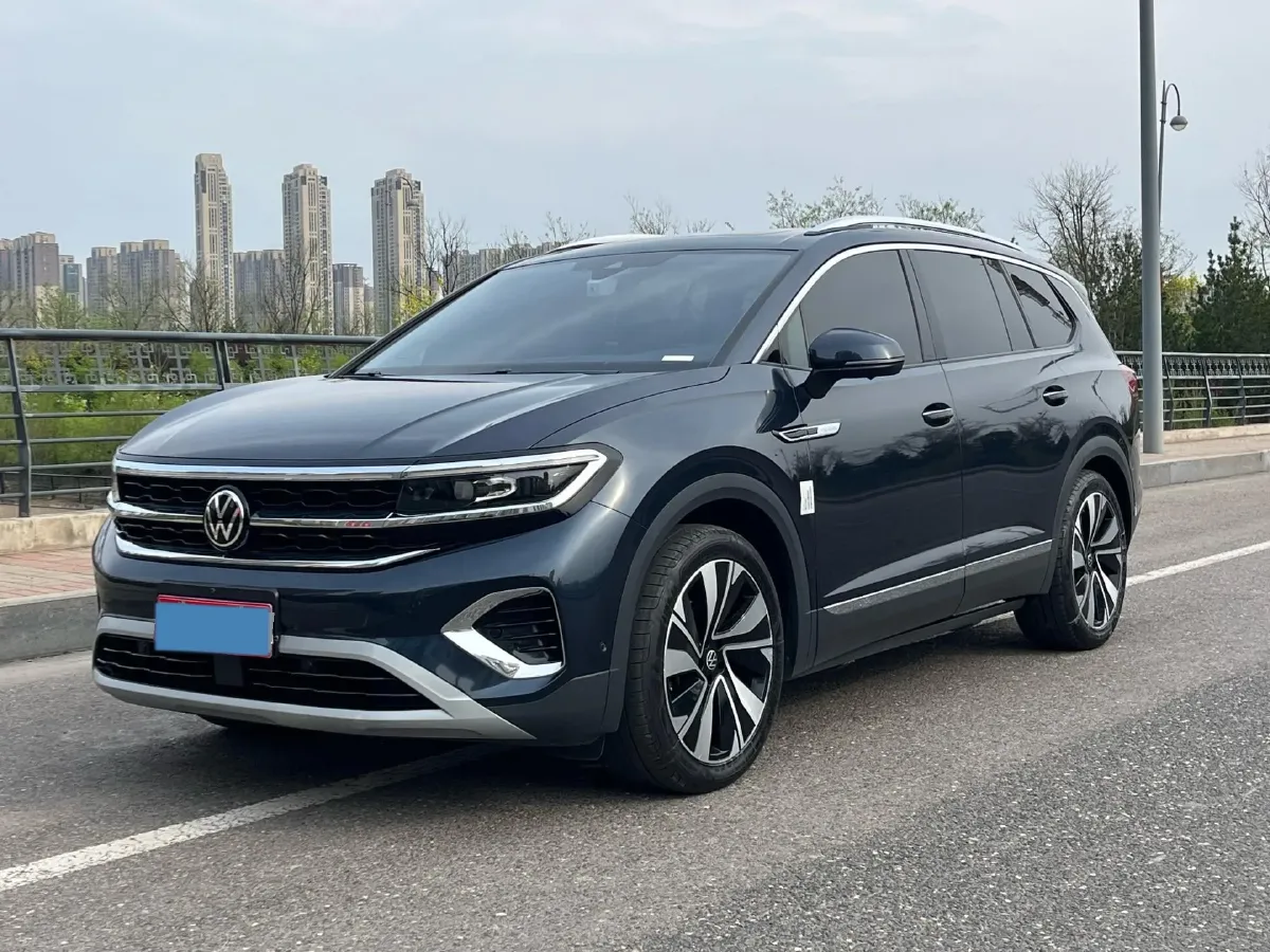 2023 Volkswagen Talagon 2.0T 220HP L4 7DCT,autocango,china used car exporter,china ev exporter,chinese used car exporter,chinese used ev exporter