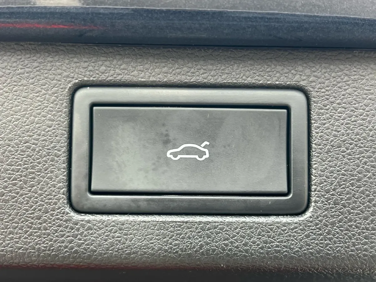 2023 Volkswagen Talagon 2.0T 220HP L4 7DCT,autocango,china used car exporter,china ev exporter,chinese used car exporter,chinese used ev exporter