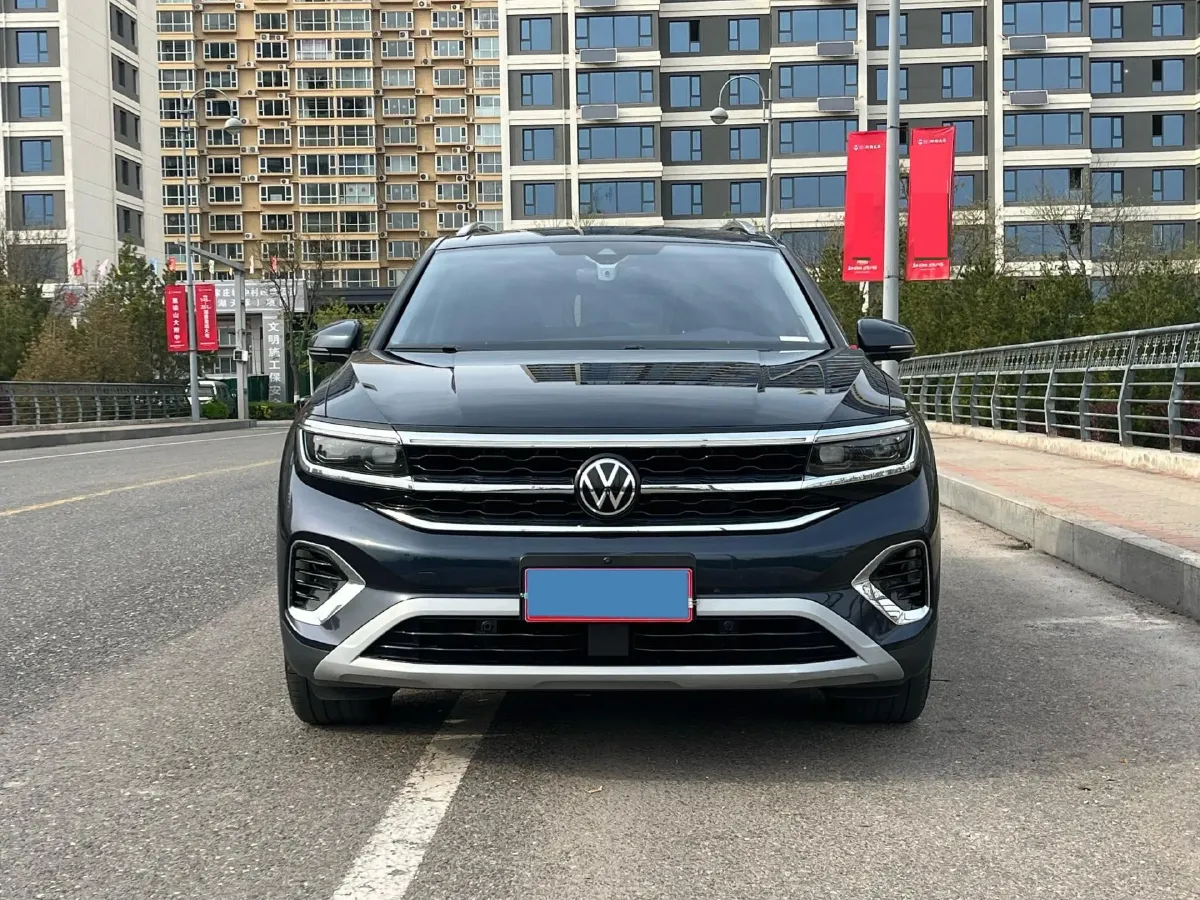 2023 Volkswagen Talagon 2.0T 220HP L4 7DCT,autocango,china used car exporter,china ev exporter,chinese used car exporter,chinese used ev exporter