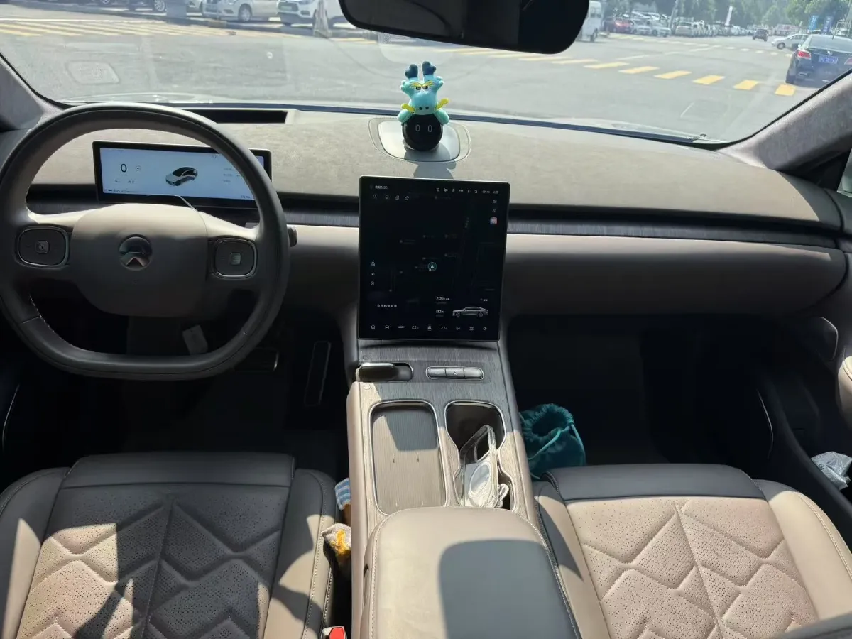 2024 NIO ET7 BEV 75KWH,autocango,china used car exporter,china ev exporter,chinese used car exporter,chinese used ev exporter