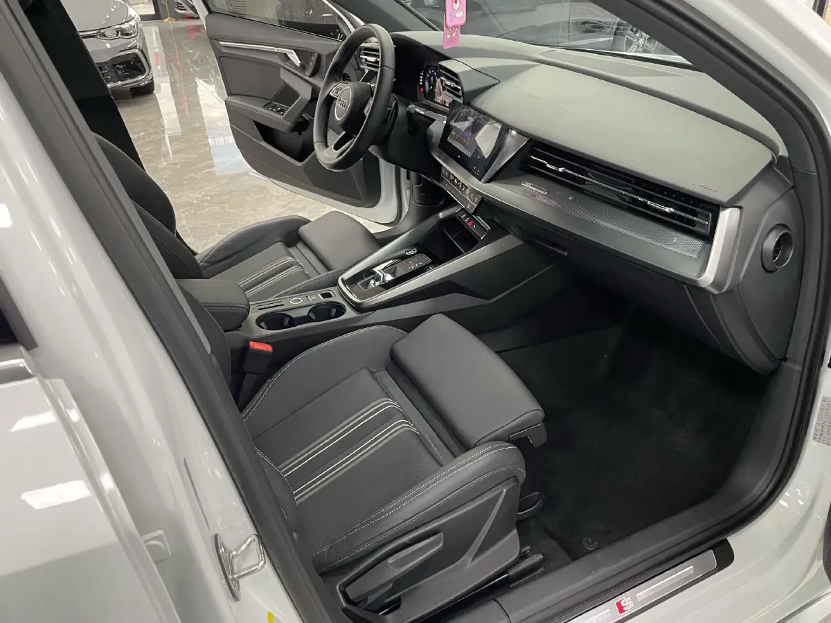 2022 Audi A3 1.4T 150HP L4 7DCT,autocango,china used car exporter,china ev exporter,chinese used car exporter,chinese used ev exporter