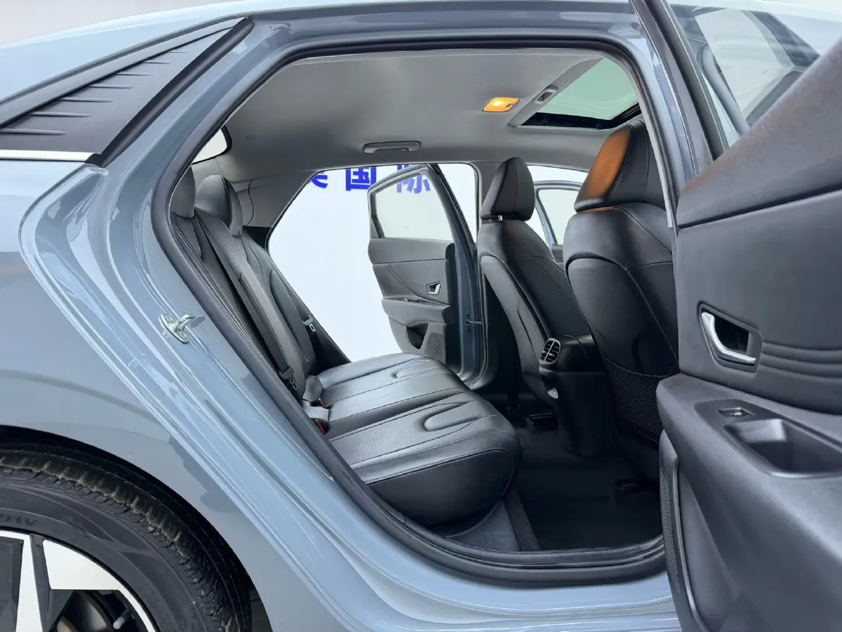 2021 Hyundai Elantra 1.5L 115HP L4 CVT,autocango,china used car exporter,china ev exporter,chinese used car exporter,chinese used ev exporter