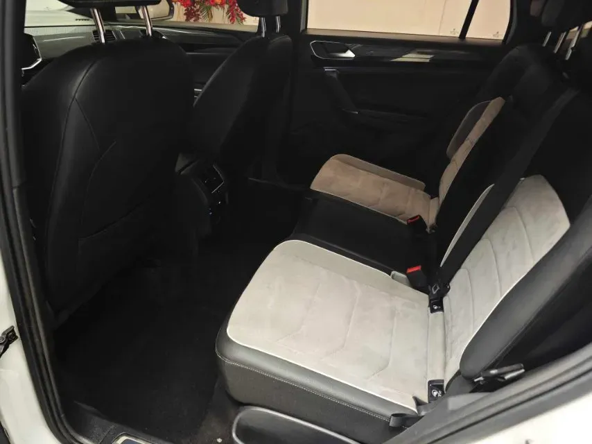 2020 Volkswagen Tayron 2.0T 220HP L4 7DCT,autocango,china used car exporter,china ev exporter,chinese used car exporter,chinese used ev exporter