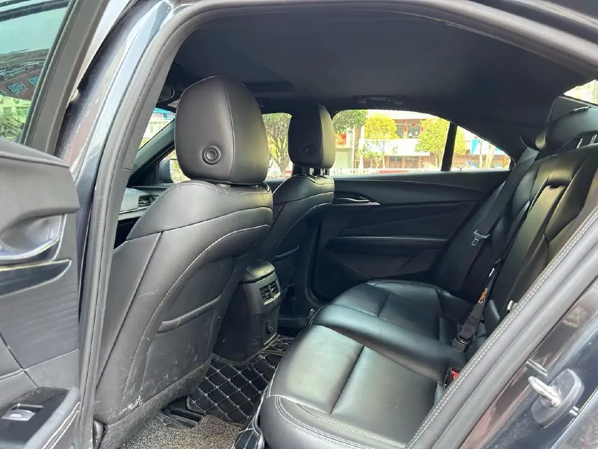 2021 Cadillac CT4 2.0T 237HP L4 8AT,autocango,china used car exporter,china ev exporter,chinese used car exporter,chinese used ev exporter