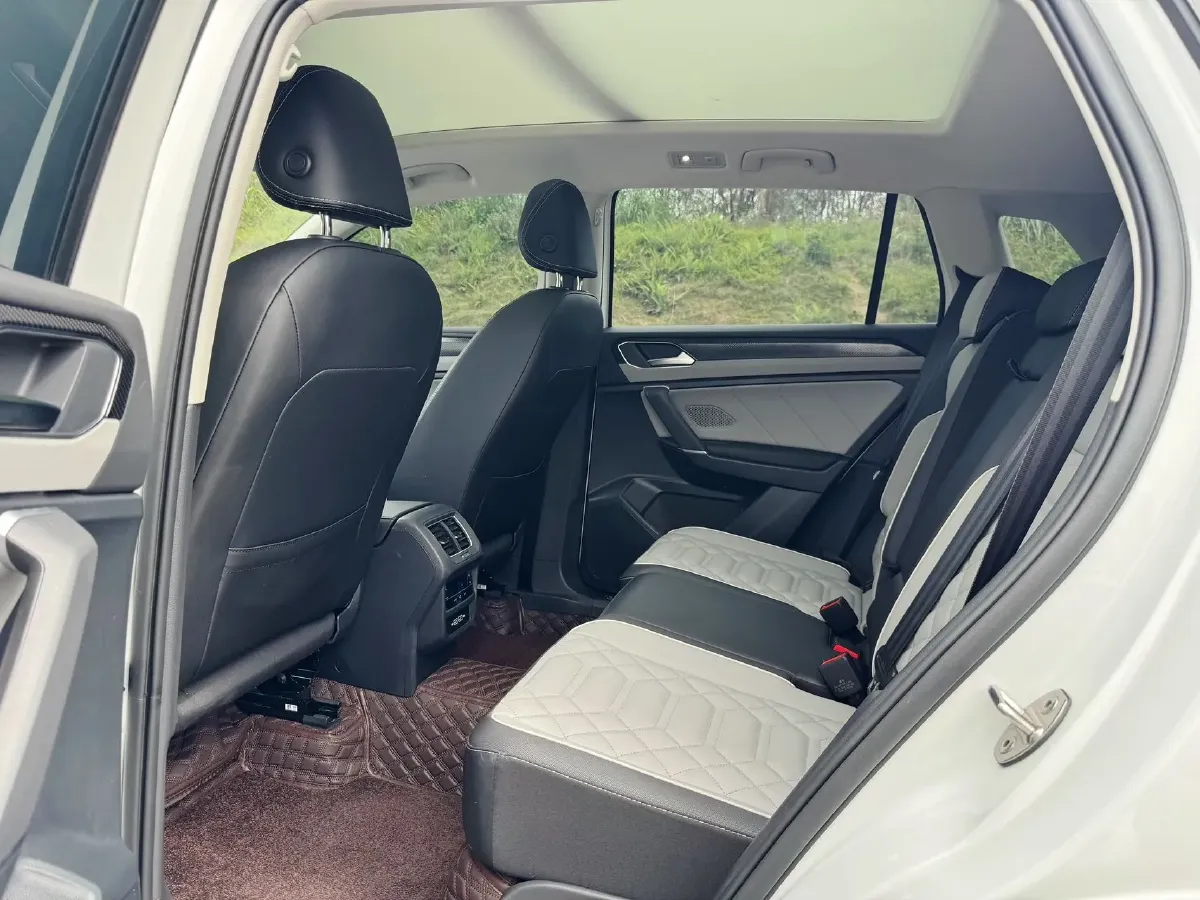 2024 Volkswagen Tayron 1.5T 160HP L4 7DCT,autocango,china used car exporter,china ev exporter,chinese used car exporter,chinese used ev exporter