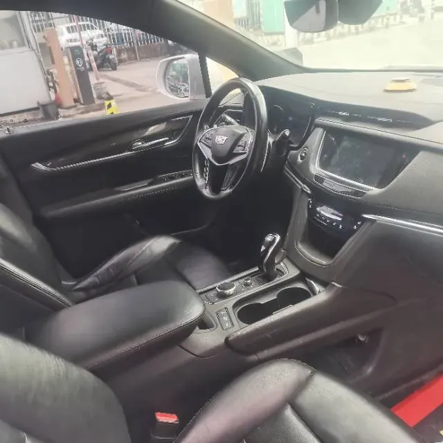 2020 Cadillac XT5 2.0T 241HP L4 9AT,autocango,china used car exporter,china ev exporter,chinese used car exporter,chinese used ev exporter