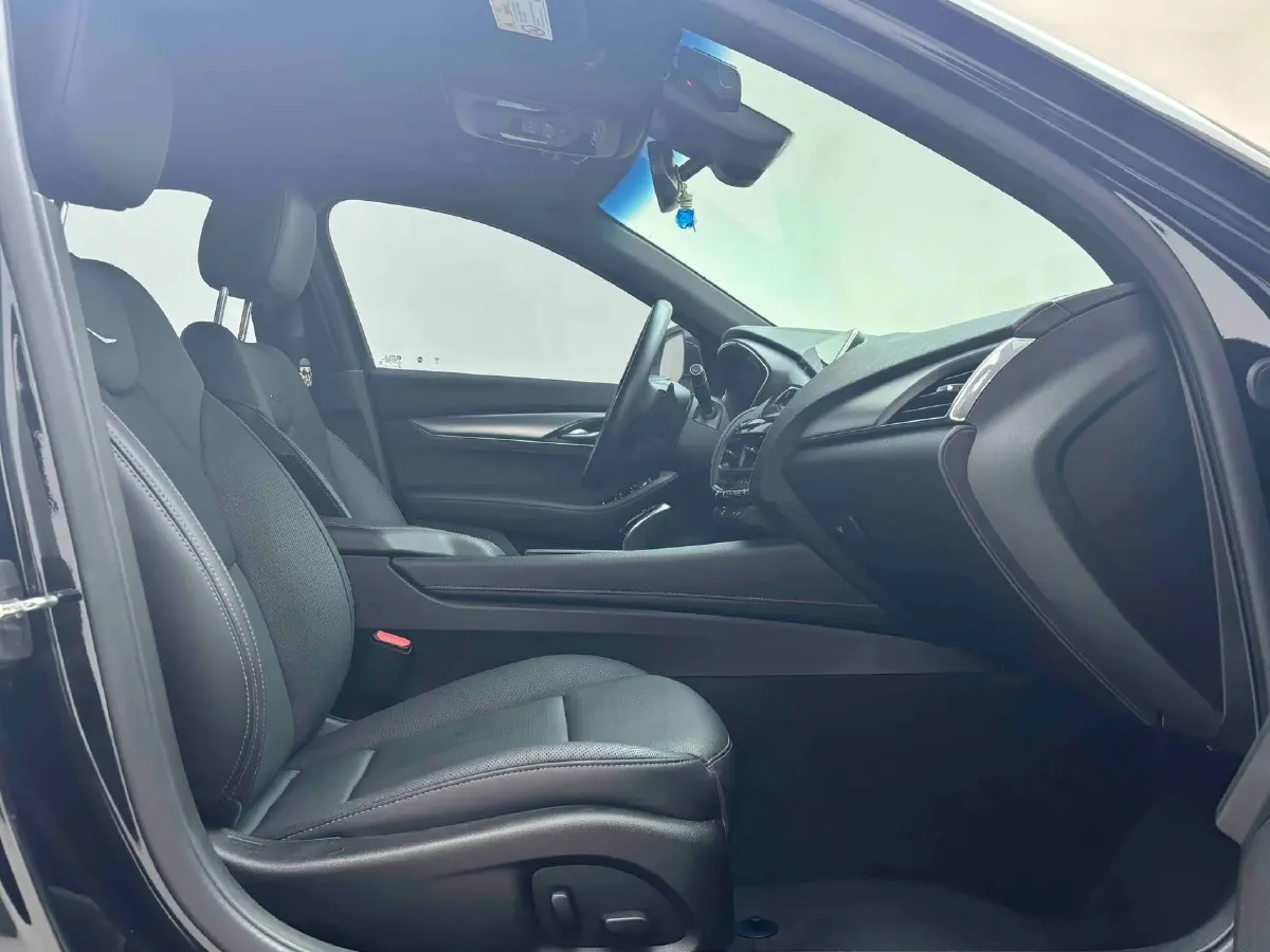 2022 Cadillac CT5 2.0T 237HP L4 10AT,autocango,china used car exporter,china ev exporter,chinese used car exporter,chinese used ev exporter