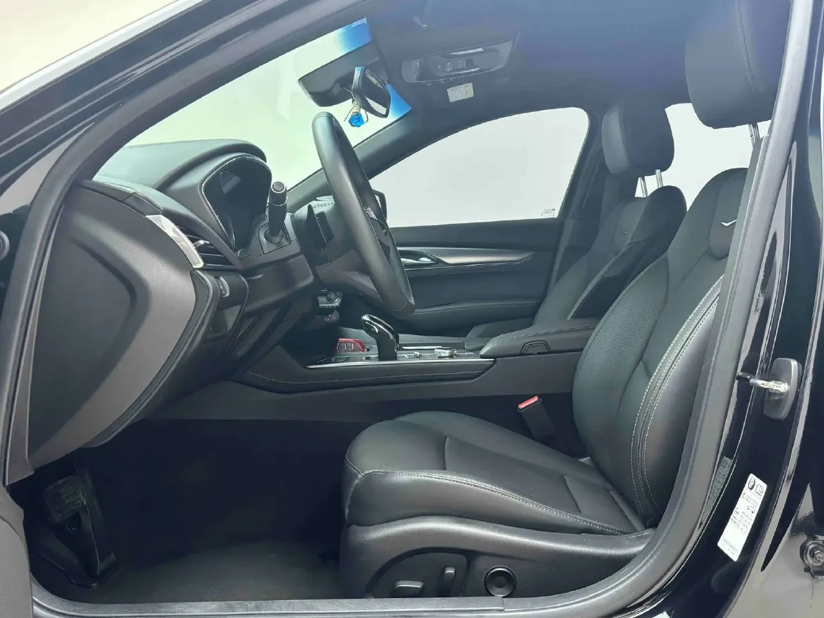 2022 Cadillac CT5 2.0T 237HP L4 10AT,autocango,china used car exporter,china ev exporter,chinese used car exporter,chinese used ev exporter