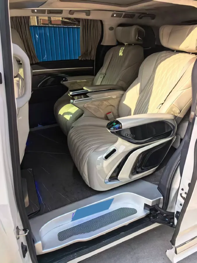 2021 GAC Trumpchi M8 2.0T 252HP L4 8AT,autocango,china used car exporter,china ev exporter,chinese used car exporter,chinese used ev exporter