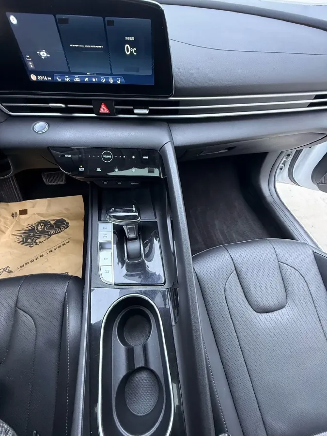 2021 Hyundai Elantra 1.5L 115HP L4 CVT,autocango,china used car exporter,china ev exporter,chinese used car exporter,chinese used ev exporter