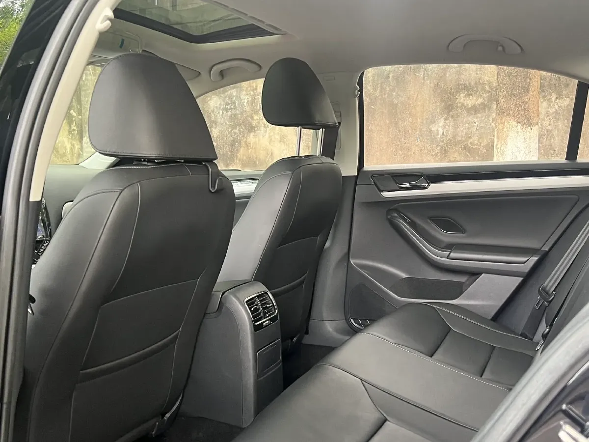 2018 JMC YuSheng S350 2.0T 141HP L4 6AT,autocango,china used car exporter,china ev exporter,chinese used car exporter,chinese used ev exporter