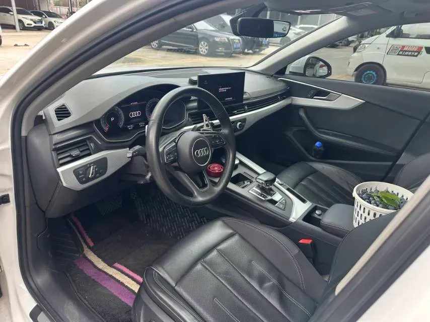 2020 Audi A4L 2.0T 190HP L4 7DCT,autocango,china used car exporter,china ev exporter,chinese used car exporter,chinese used ev exporter