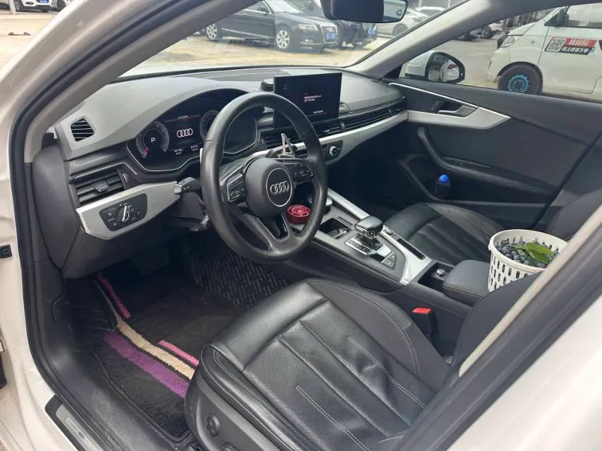 2020 Audi A4L 2.0T 190HP L4 7DCT,autocango,china used car exporter,china ev exporter,chinese used car exporter,chinese used ev exporter