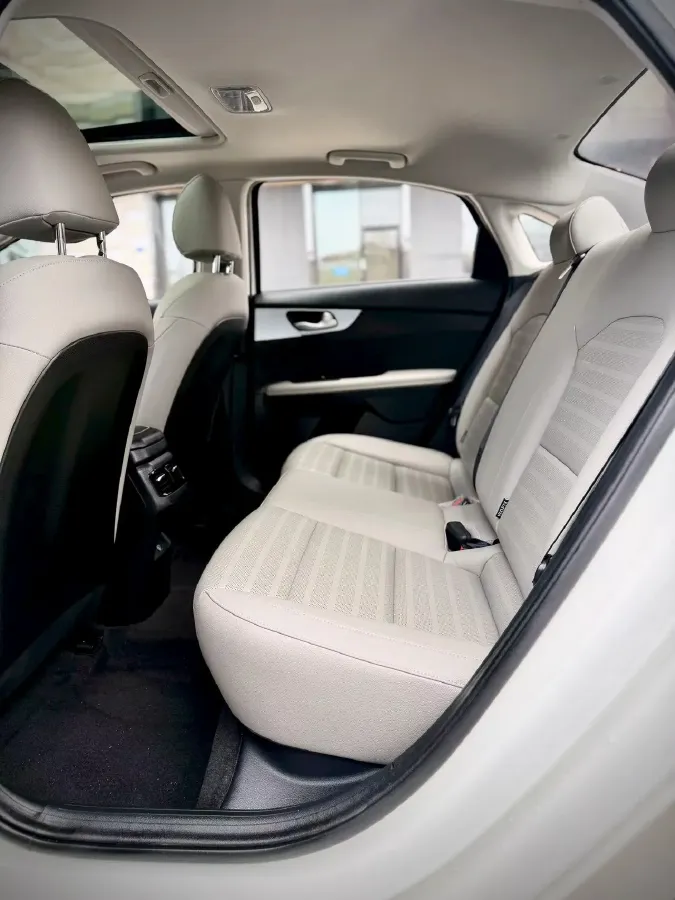 2023 Kia K3 1.5L 115HP L4 CVT,autocango,china used car exporter,china ev exporter,chinese used car exporter,chinese used ev exporter