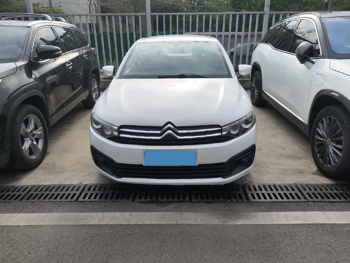 2018 Citroen Elysee 1.6L 117HP L4 5MT,autocango,china used car exporter,china ev exporter,chinese used car exporter,chinese used ev exporter