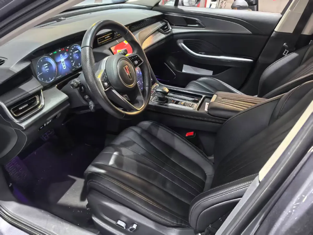 2024 HongQi H5 2.0T 224HP L4 8AT,autocango,china used car exporter,china ev exporter,chinese used car exporter,chinese used ev exporter