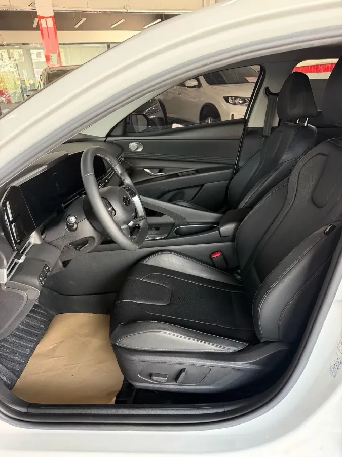 2022 Hyundai Elantra 1.5L 115HP L4 CVT,autocango,china used car exporter,china ev exporter,chinese used car exporter,chinese used ev exporter