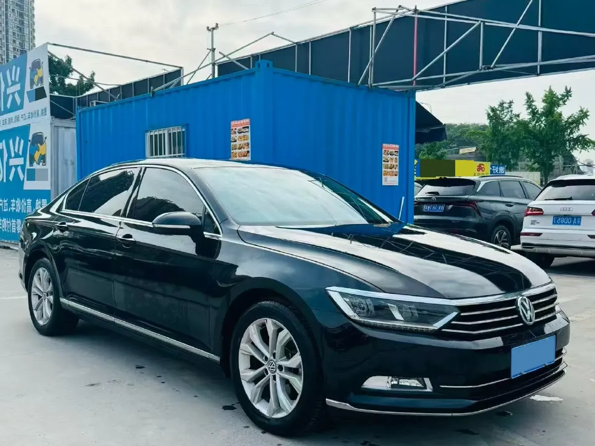 2019 Volkswagen Magotan 2.0T 186HP L4 7DCT,autocango,china used car exporter,china ev exporter,chinese used car exporter,chinese used ev exporter