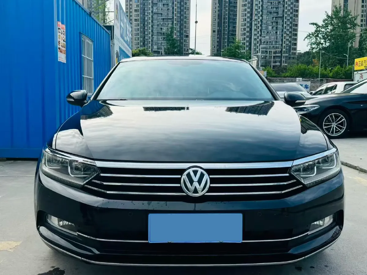 2019 Volkswagen Magotan 2.0T 186HP L4 7DCT,autocango,china used car exporter,china ev exporter,chinese used car exporter,chinese used ev exporter
