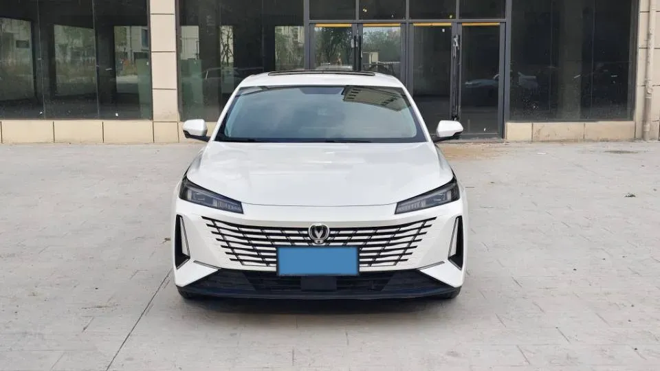 2024 ChangAn Eado 1.5T 170HP L4 7DCT,autocango,china used car exporter,china ev exporter,chinese used car exporter,chinese used ev exporter