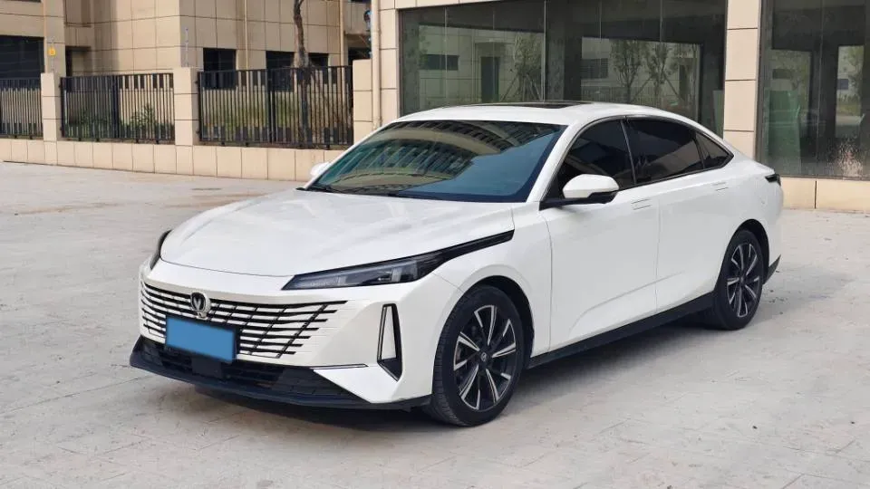 2024 ChangAn Eado 1.5T 170HP L4 7DCT,autocango,china used car exporter,china ev exporter,chinese used car exporter,chinese used ev exporter