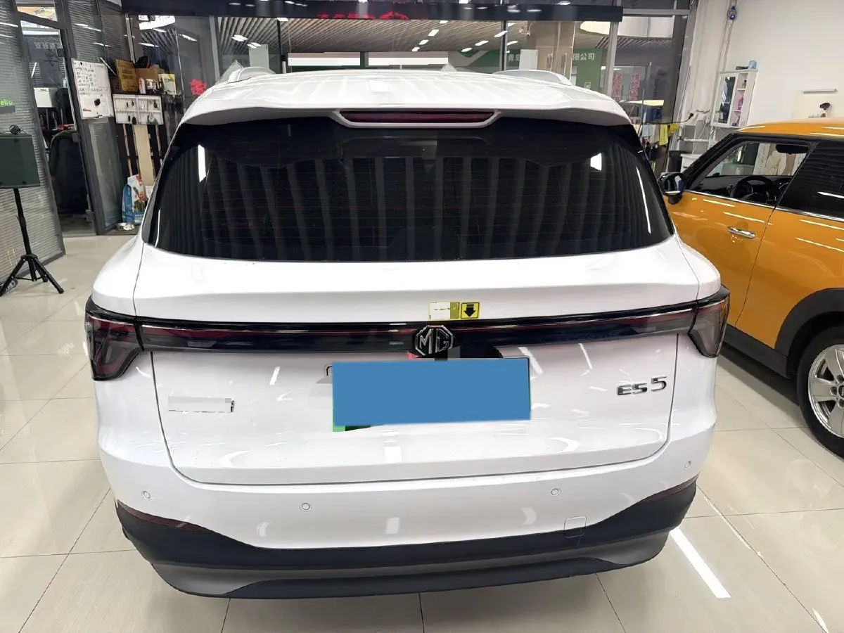 2025 MG MG ES5 BEV 62.2KWH,autocango,china used car exporter,china ev exporter,chinese used car exporter,chinese used ev exporter