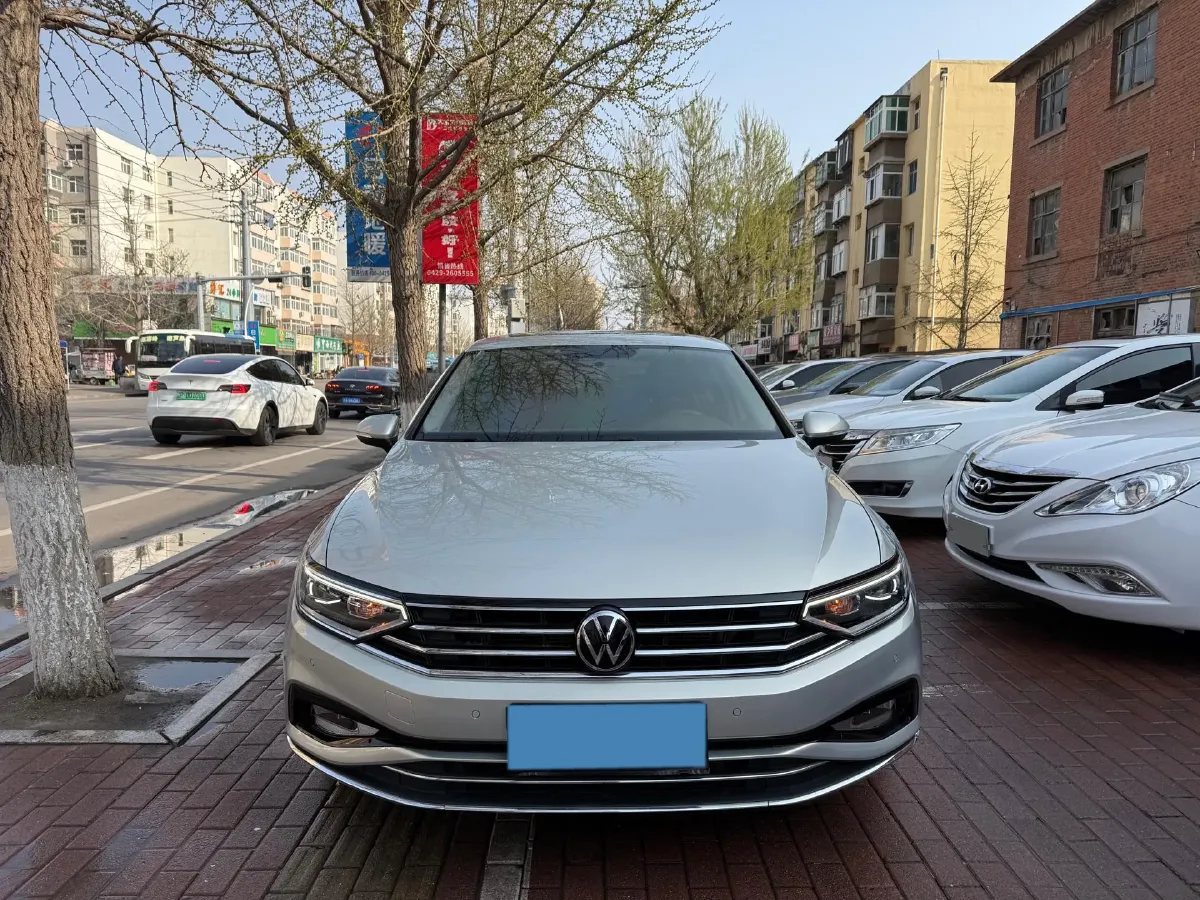 2020 Volkswagen Magotan 1.4T 150HP L4 7DCT,autocango,china used car exporter,china ev exporter,chinese used car exporter,chinese used ev exporter