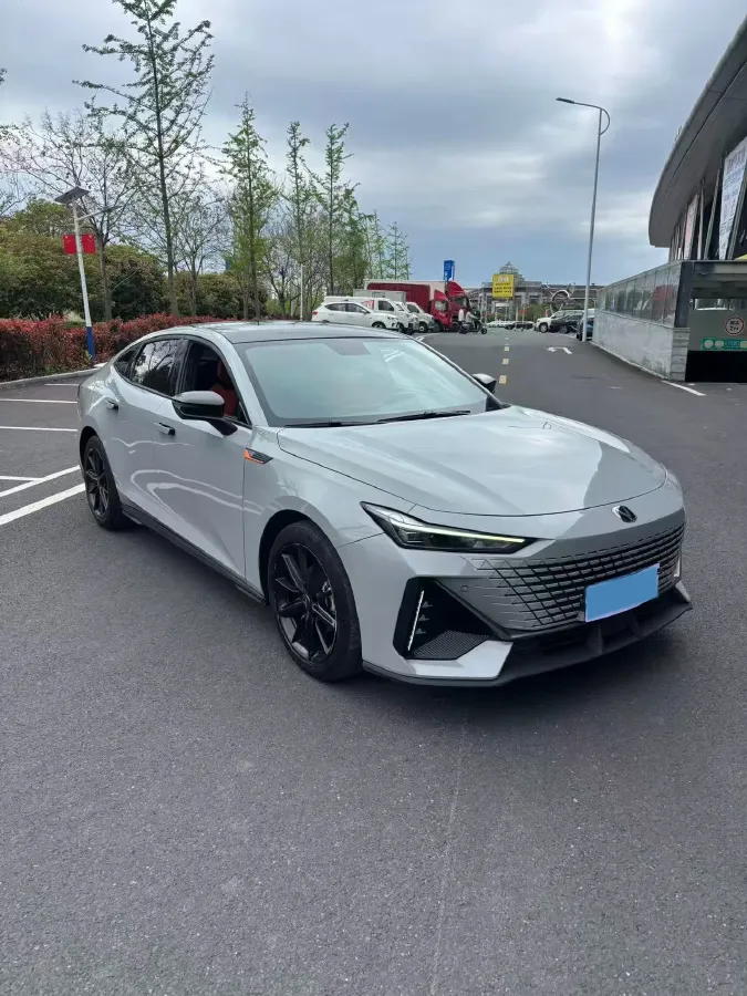 2022 ChangAn UNI-V 1.5T 188HP L4 7DCT,autocango,china used car exporter,china ev exporter,chinese used car exporter,chinese used ev exporter