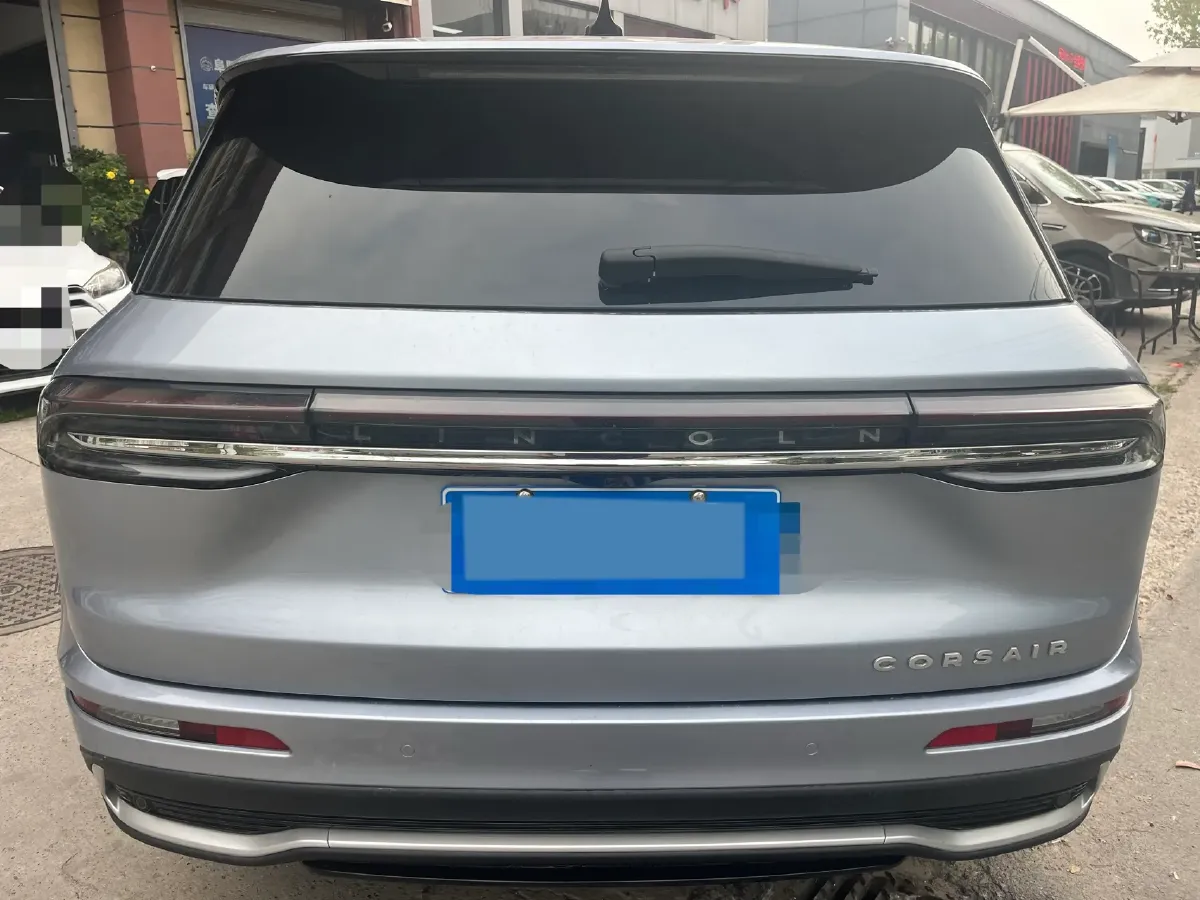 2023 Lincoln Corsair 2.0T 261HP L4 8AT,autocango,china used car exporter,china ev exporter,chinese used car exporter,chinese used ev exporter