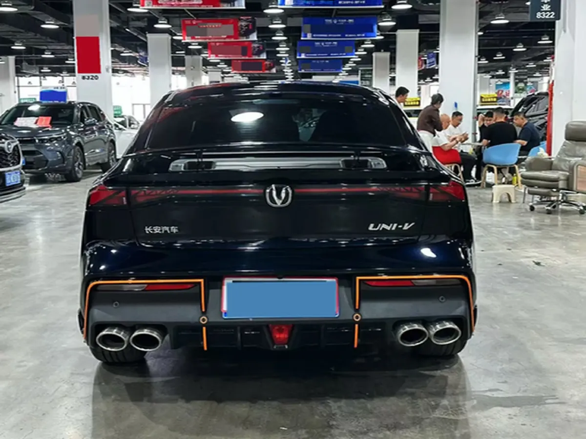 2025 ChangAn UNI-V 1.5T 192HP L4 7DCT,autocango,china used car exporter,china ev exporter,chinese used car exporter,chinese used ev exporter