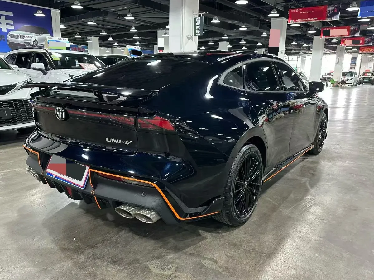 2025 ChangAn UNI-V 1.5T 192HP L4 7DCT,autocango,china used car exporter,china ev exporter,chinese used car exporter,chinese used ev exporter