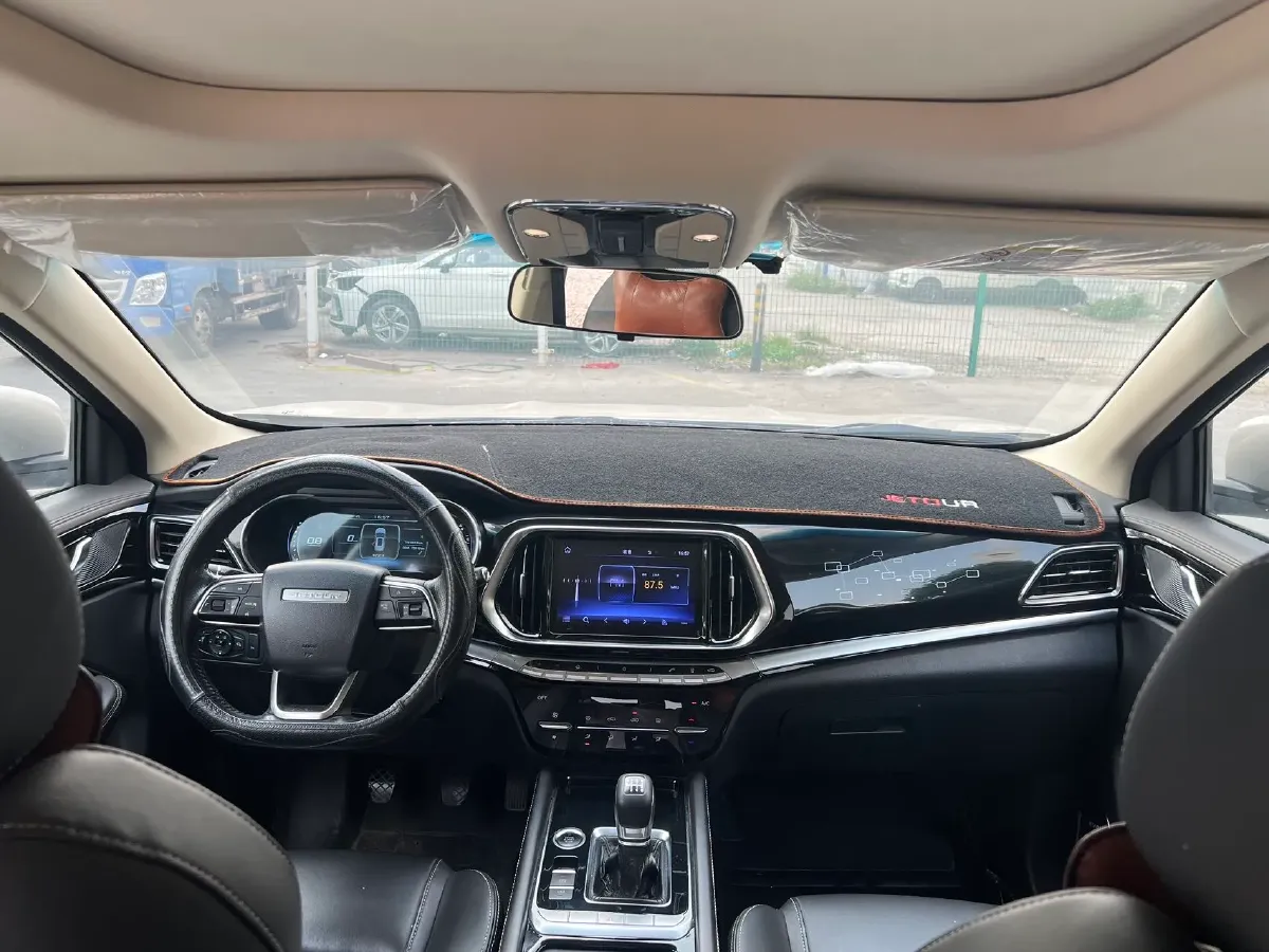 2019 Jetour X90 1.5T 156HP L4 6MT,autocango,china used car exporter,china ev exporter,chinese used car exporter,chinese used ev exporter